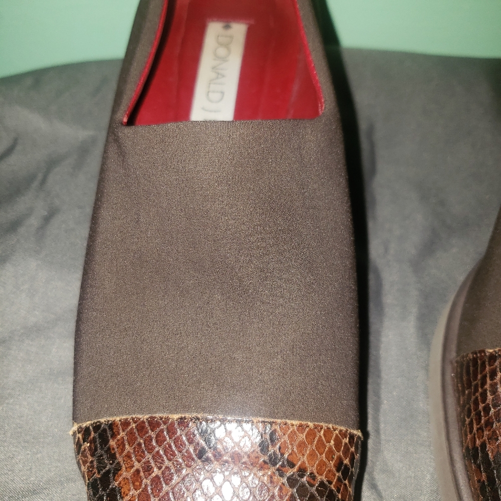 Donald j pliner womans shoe size 7.5 - Picture 2 of 12